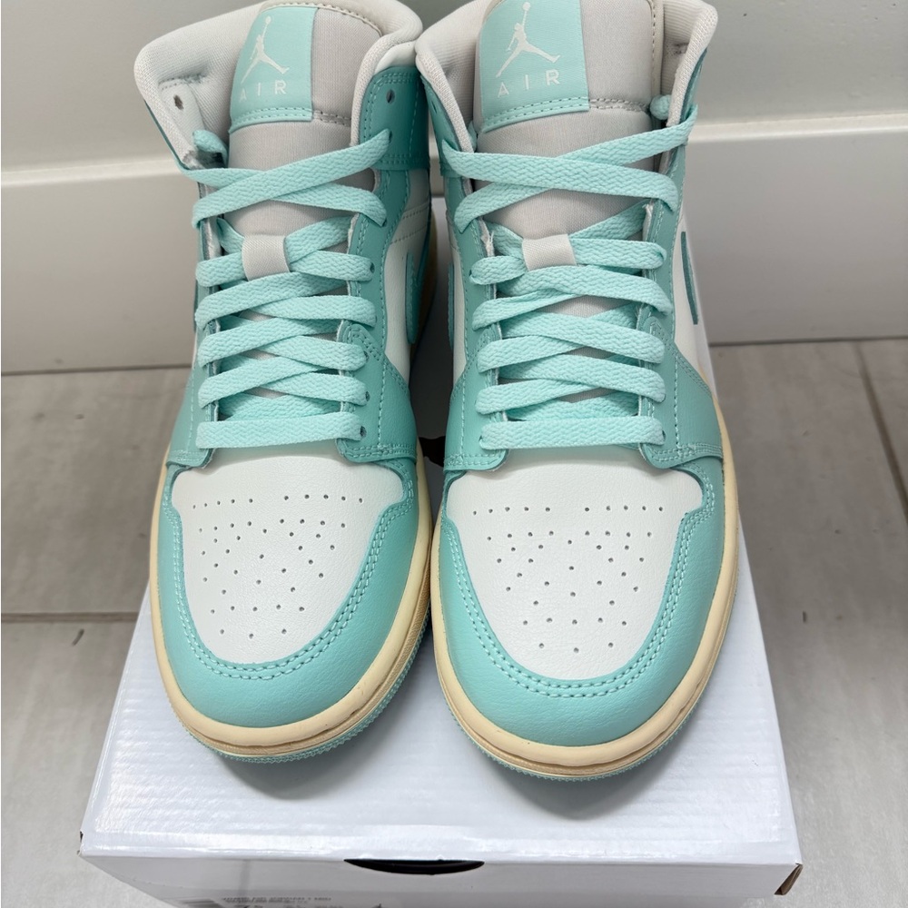 Nike Air Jordan 1 Mid - Sail/Light Dew - Picture 2 of 5